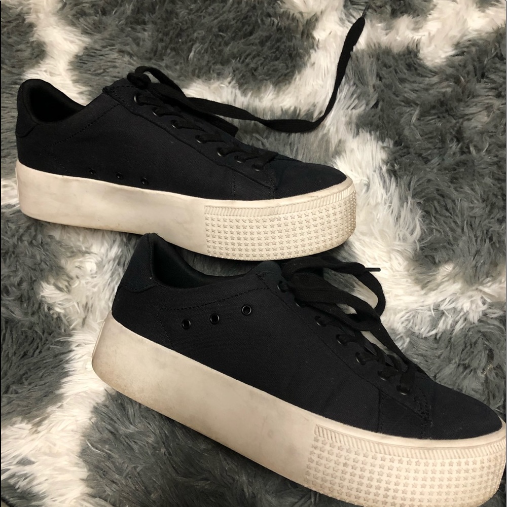 Steve madden black platform shoes